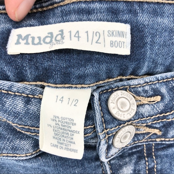 Mudd Girls Size 14.5 Skinny Boot Cut 5 Pocket Medium Wash Denim Blue Jeans - Picture 2 of 4